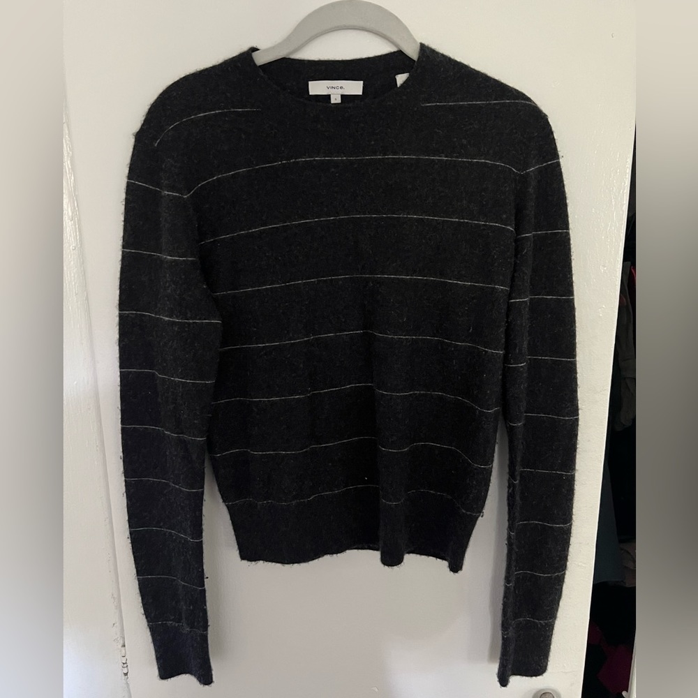VINCE cashmere sweater sz s